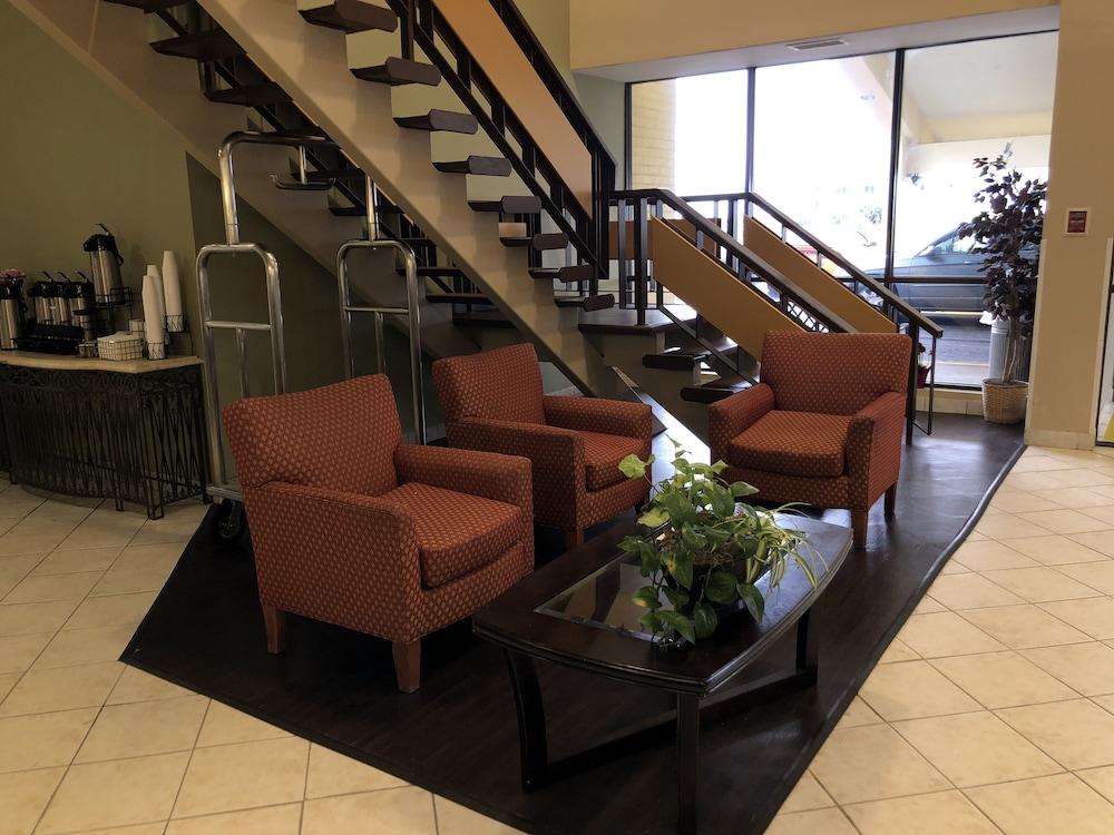 Baymont By Wyndham קוקומו מראה חיצוני תמונה